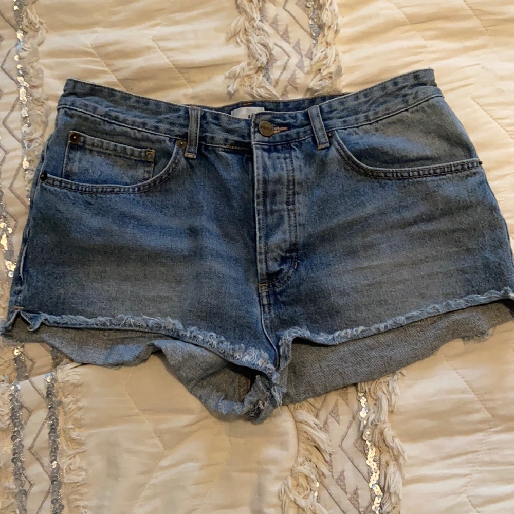 Amuse society, size 30 denim cut-offs